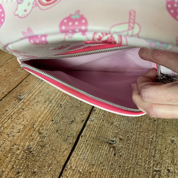 Loungefly Hello Kitty Sanrio Strawberry Milk Mini Backpack Pink - Picture 9 of 13